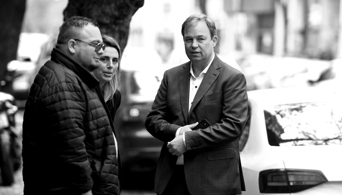 Intendentes peronistas se escabullen de Kicillof para tender puentes de negociación con Milei