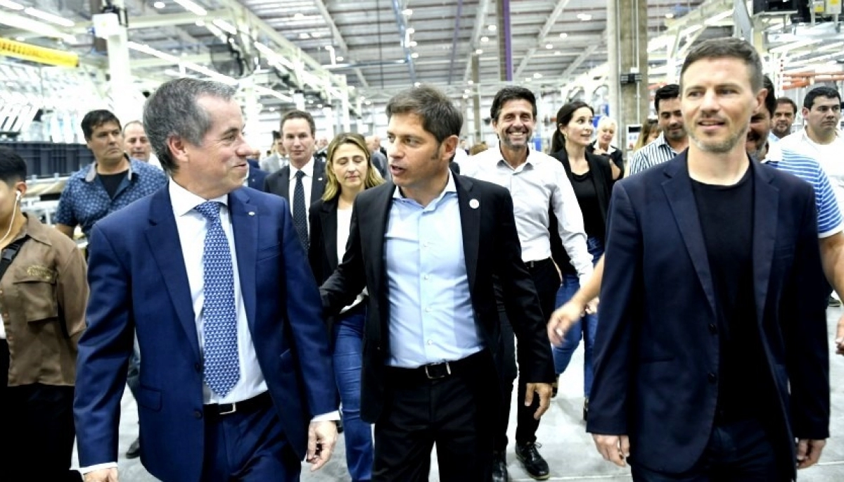 Kicillof reafirma su agenda latinoamericana y asistirá a una cumbre de desarrollo en Uruguay