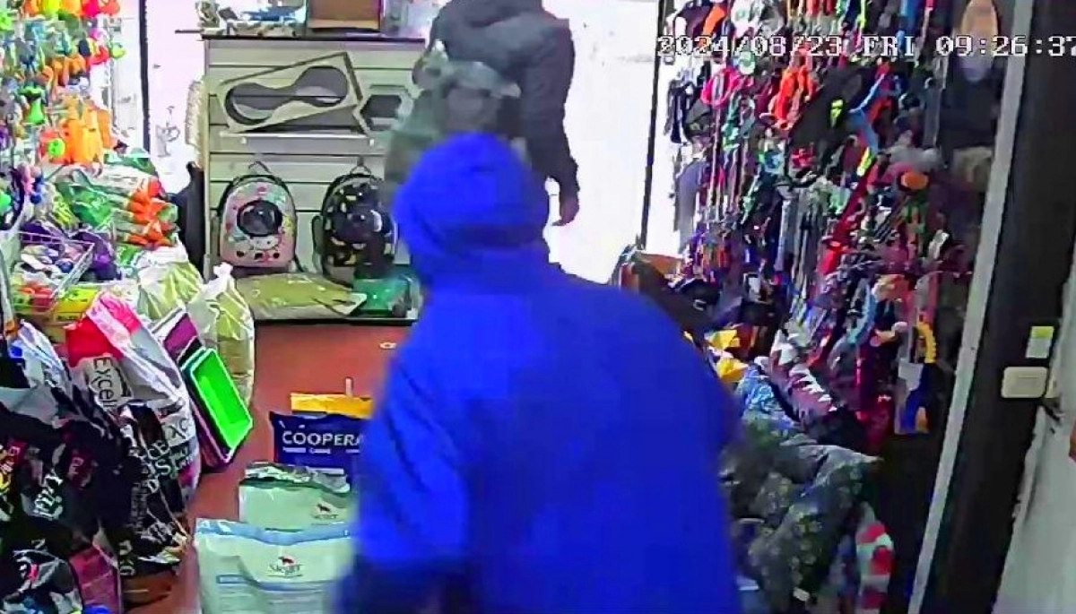 Sin control en Tres de Febrero: una comerciante echó a los ladrones con agua caliente
