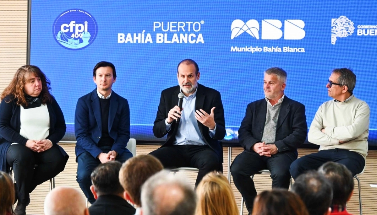 El Puerto de Bahía Blanca impulsó nuevos cursos y herramientas para la inserción laboral en oficios portuarios