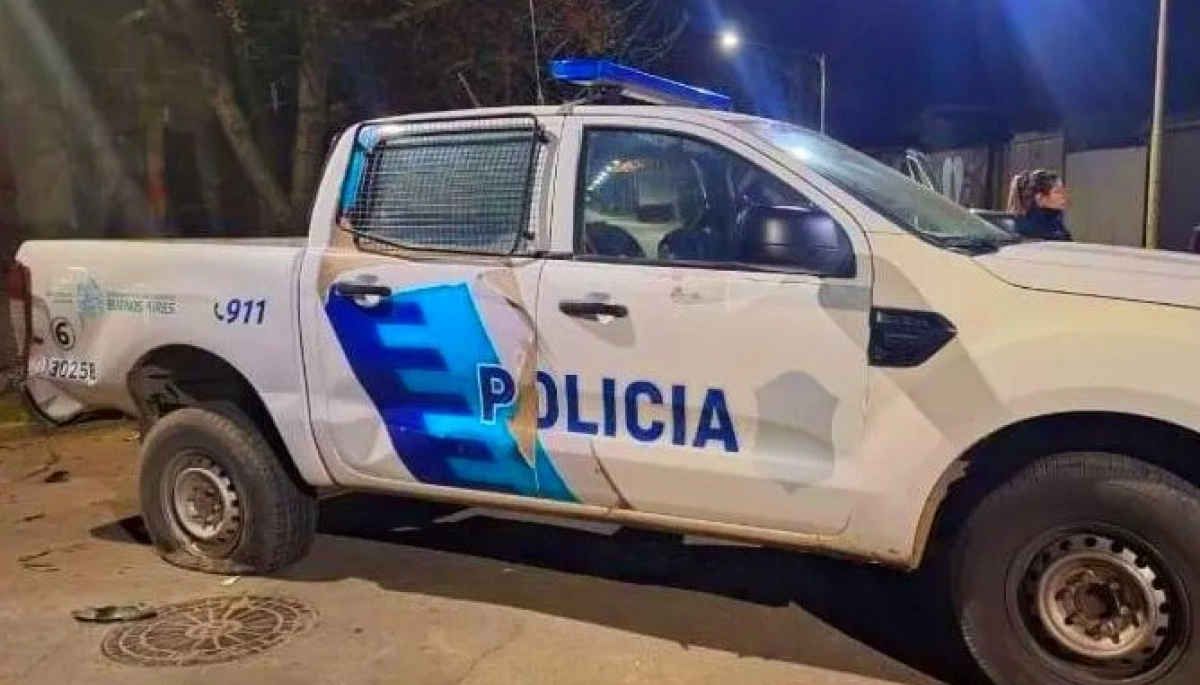 Robo, persecución y balacera: operativo cerrojo para detener a una pareja de ladrones de autos