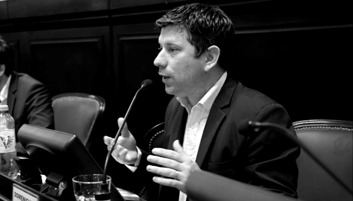 Un legislador asoma como candidato de Lousteau y Manes para la UCR bonaerense: ¿se parte el bloque?