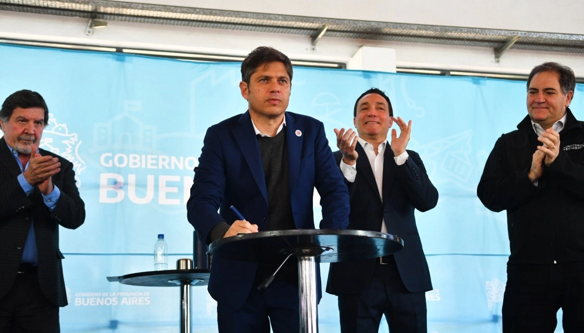 Kicillof, Sileoni y Alonso visitaron Florencio Varela para presentar “Escuelas Cuidadas”