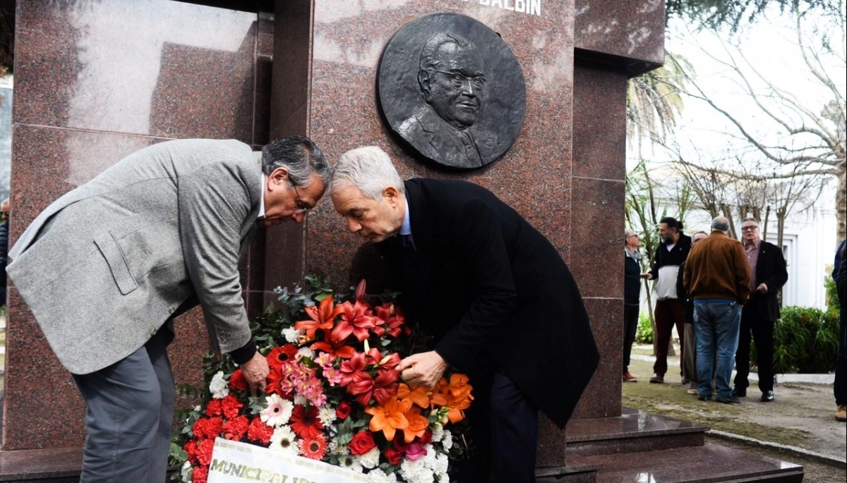 La Plata homenajeó a Ricardo Balbín en el 43º aniversario de su fallecimiento