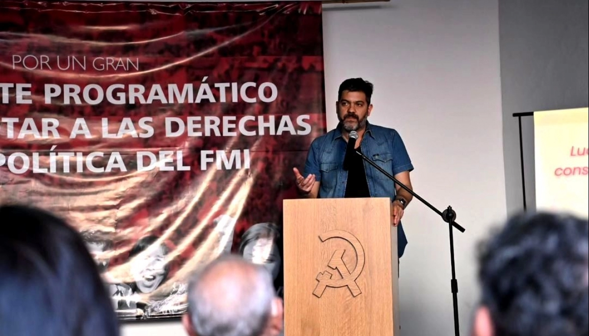Kicillof extiende su mano al comunismo para apuntalar su candidatura presidencial