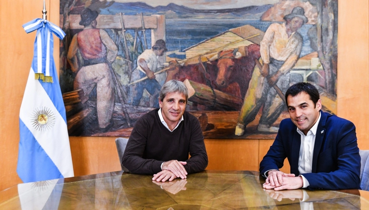 Reunión entre Caputo y Lanús: anuncio de baja de impuestos y eliminación de tasas municipales