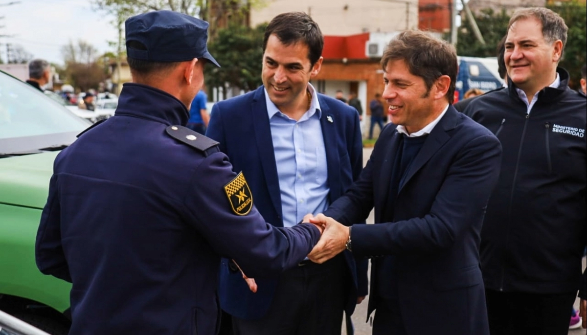 Lanús recibió a Kicillof: “Cuando se trata de los vecinos, las diferencias políticas quedan de lado”