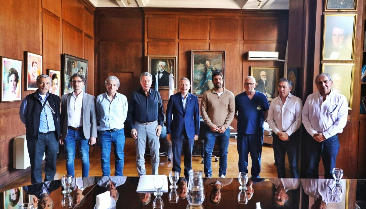 Gray se reunió con referentes de la Facultad de Medicina de la UBA: “Vamos a acompañar los reclamos”