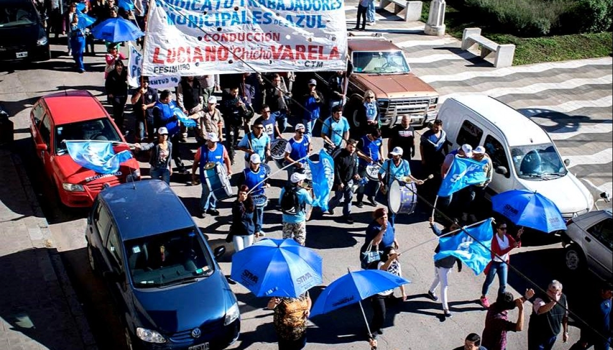 Paro y marcha de municipales en el Interior bonaerense contra la “ausencia” del intendente