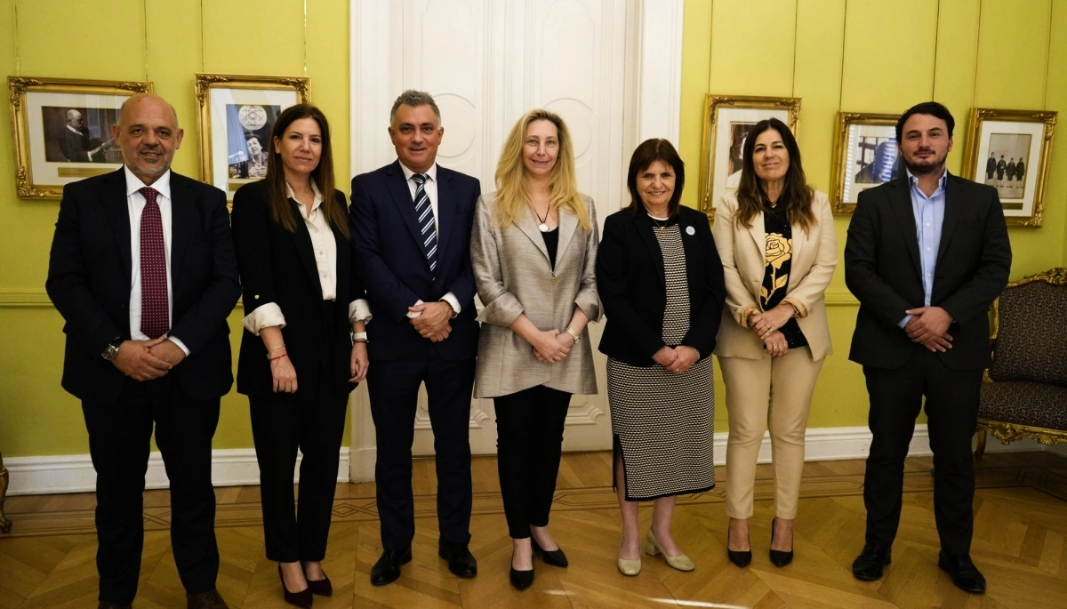 Junto a Karina Milei: libertarios y PRO-Libertad presentaron la fusión de bloques en Diputados