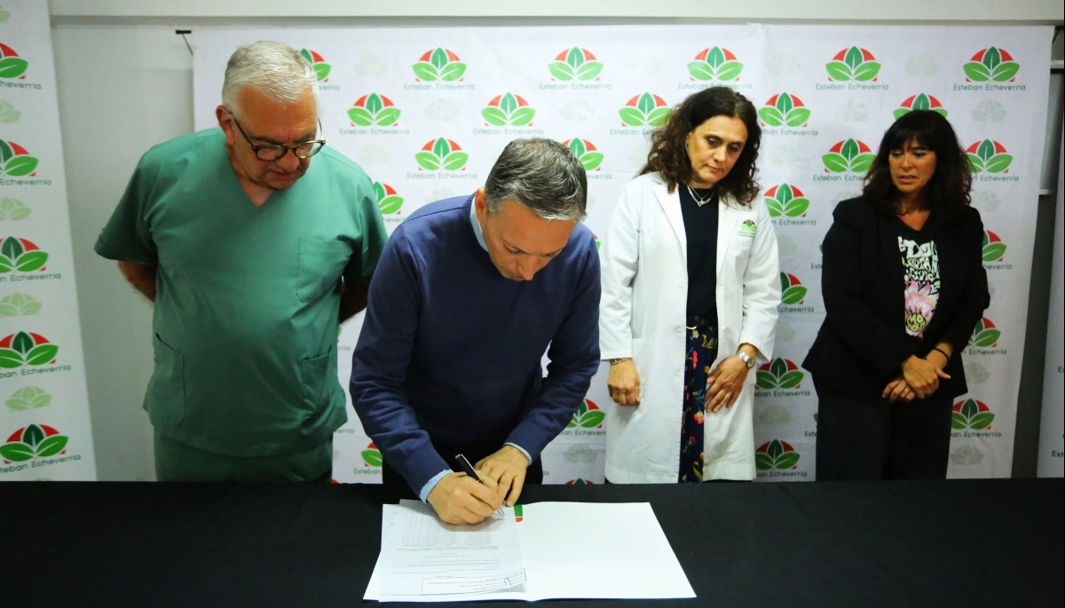 Gray firmó un decreto para la recategorización de profesionales de la salud