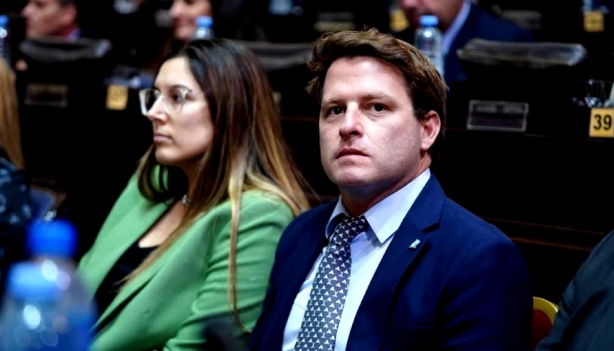 Senador bonaerense desafió a Bianco por el rechazo a la Boleta Única de Papel