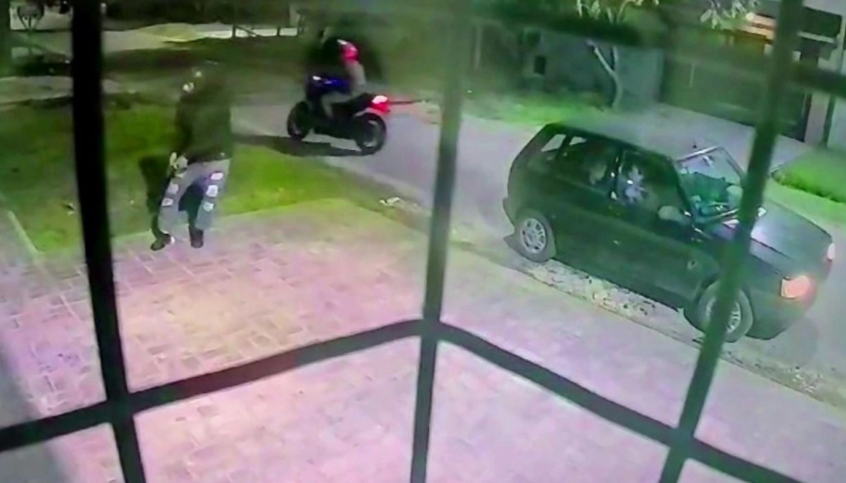Más inseguridad en La Plata: motochorros armados intentaron asaltar a dos vecinas de Villa Castells