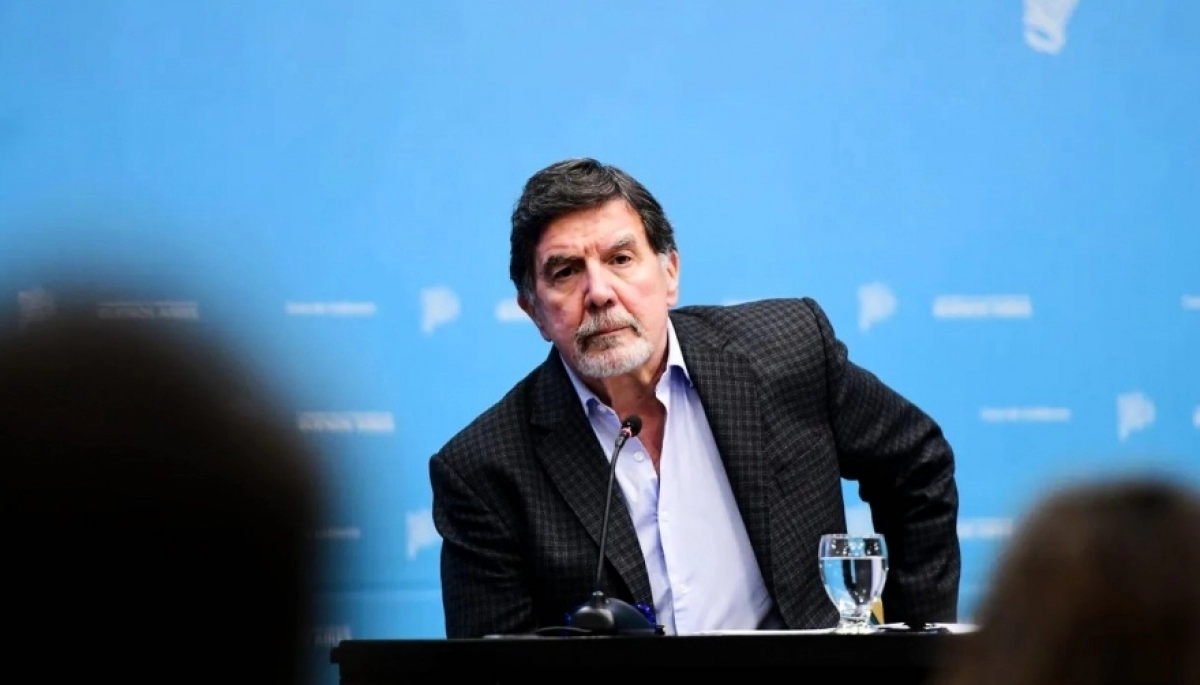 “Miente y sabe que miente”: Sileoni contradijo las ideas “falsas” de Milei sobre la universidad pública
