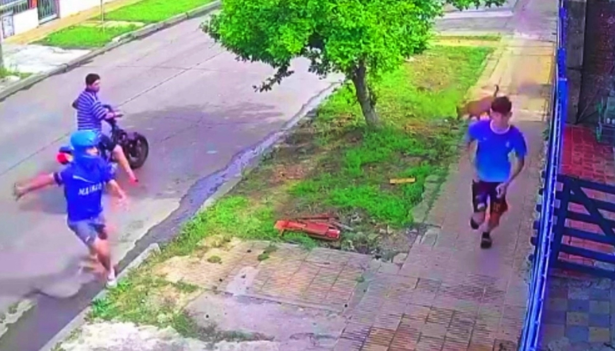 Adolescente eludió a motochorros con una rápida reacción y la ayudad del fiel compañero