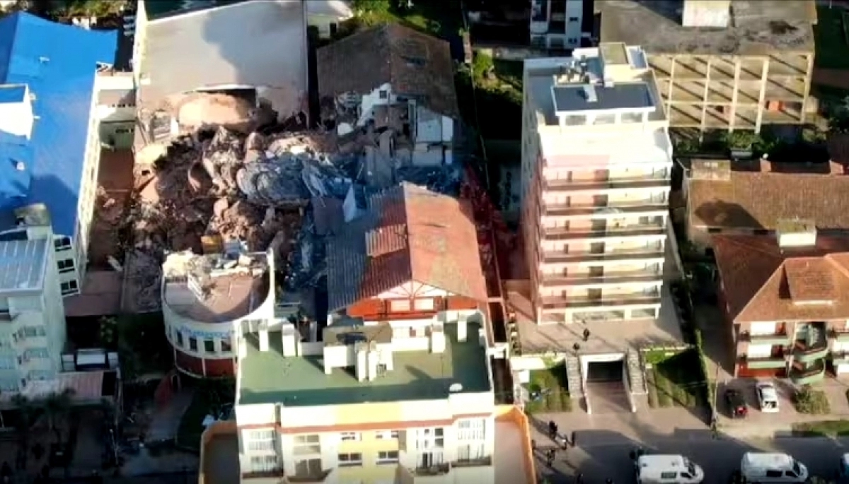 Derrumbe de Villa Gesell: desde el municipio apuntan a obras “no autorizadas”