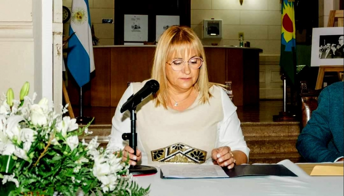 Promesas incumplidas e “inexplicable nivel de vida”: arremetieron contra Revilla y su gestión en Arenales - Cronos Noticias