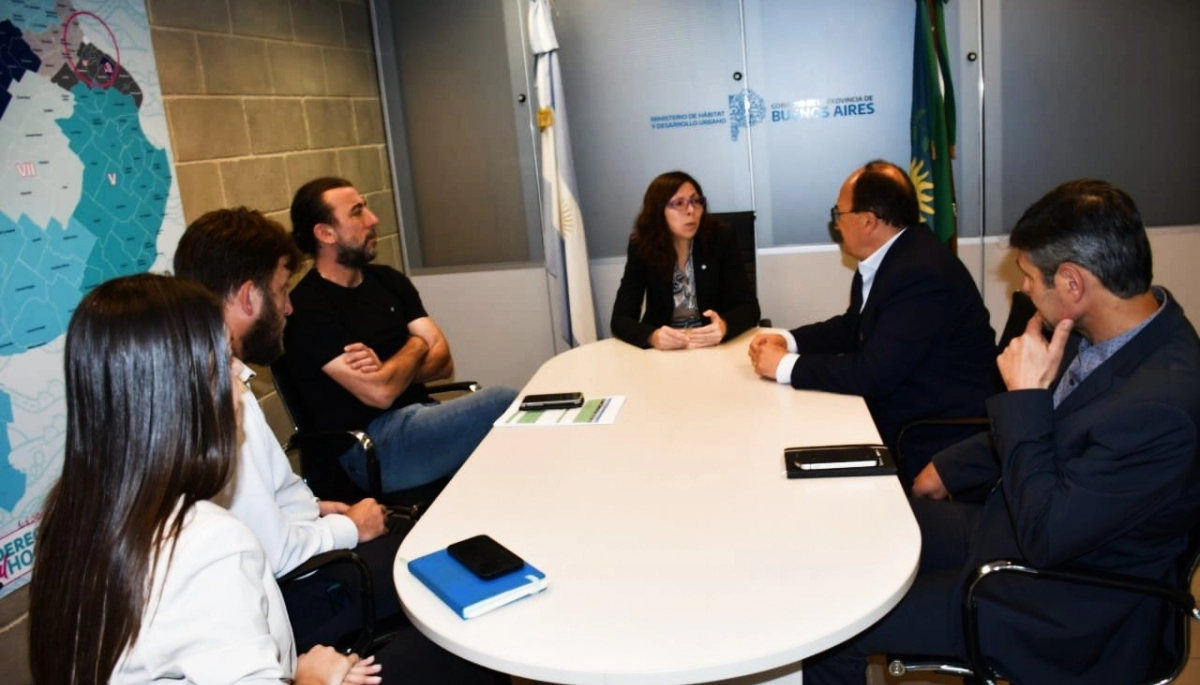 En La Plata: Salomón visitó a Batakis para trabajar sobre las obras de viviendas para Saladillo