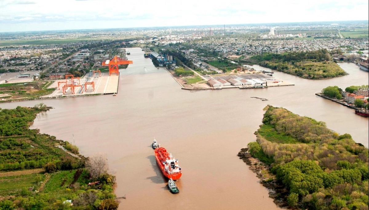 Para reafirmar su identidad, diputada oficialista pretende cambiarle el nombre al Puerto La Plata