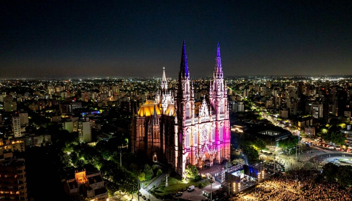 Histórica obra en La Plata: inauguraron la nueva iluminación y sonido de la Catedral