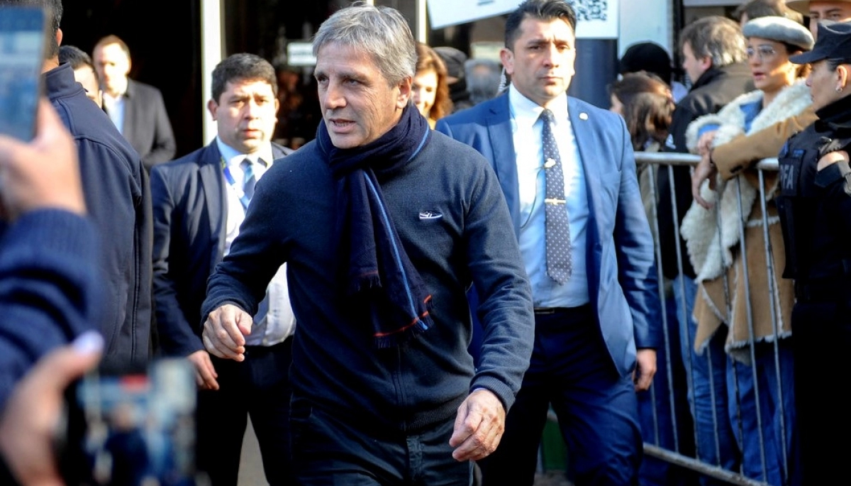 Caputo sepultó la gestión de Kicillof en la Provincia: “Es el peor gobernador de la historia”