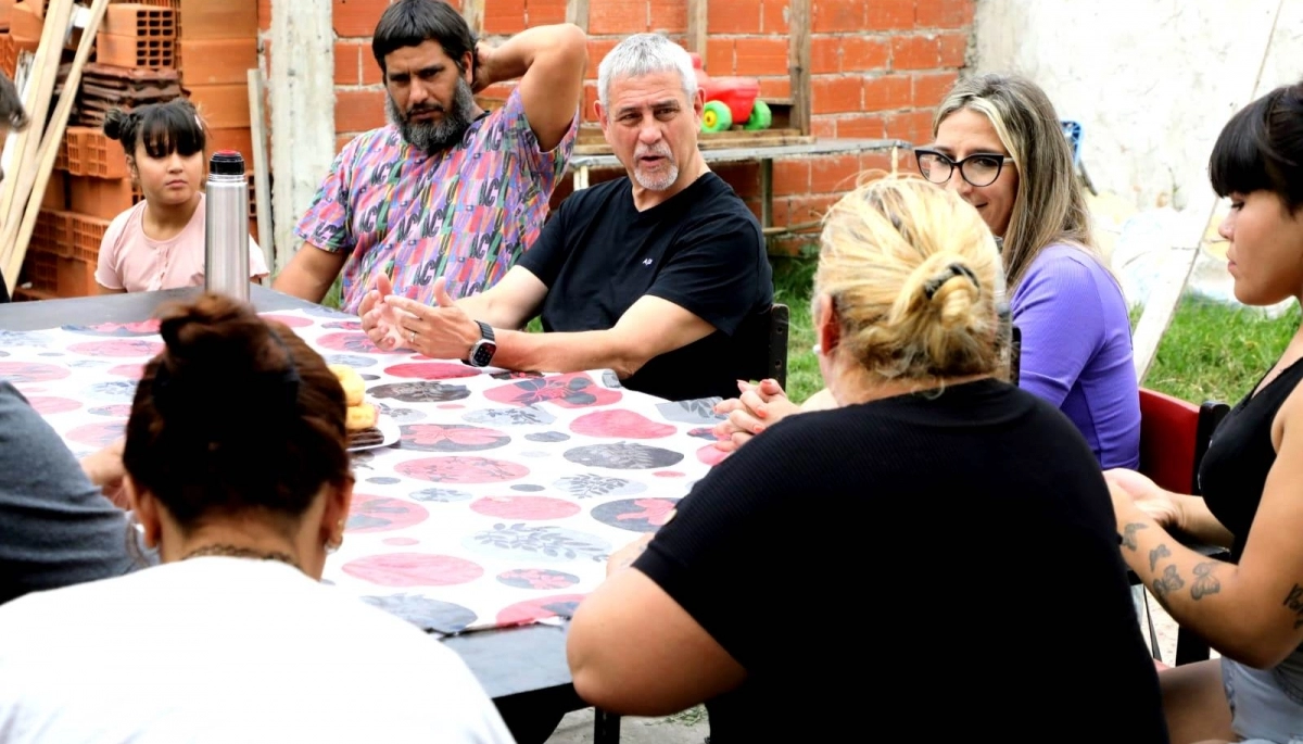 Ferraresi le pone pimienta a la interna peronista y La Cámpora salió a enfrentarlo por las redes