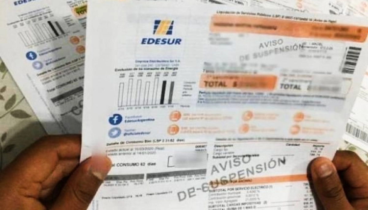 Berazategui le reclama a Caputo por impedir el cobro de tasas en boletas de luz: “Nos hizo perder 180 millones”