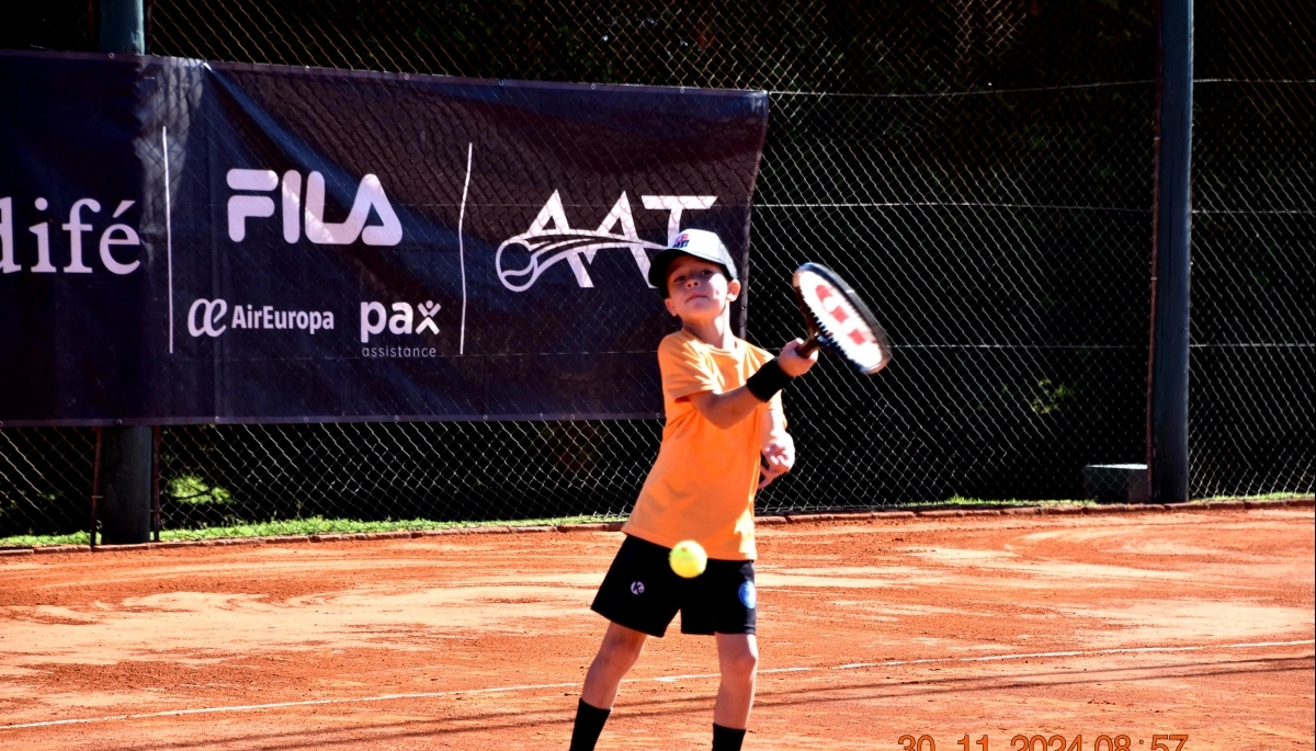 Se desarrolló en Roque Pérez el segundo Torneo Nacional Sub 8 de Tenis