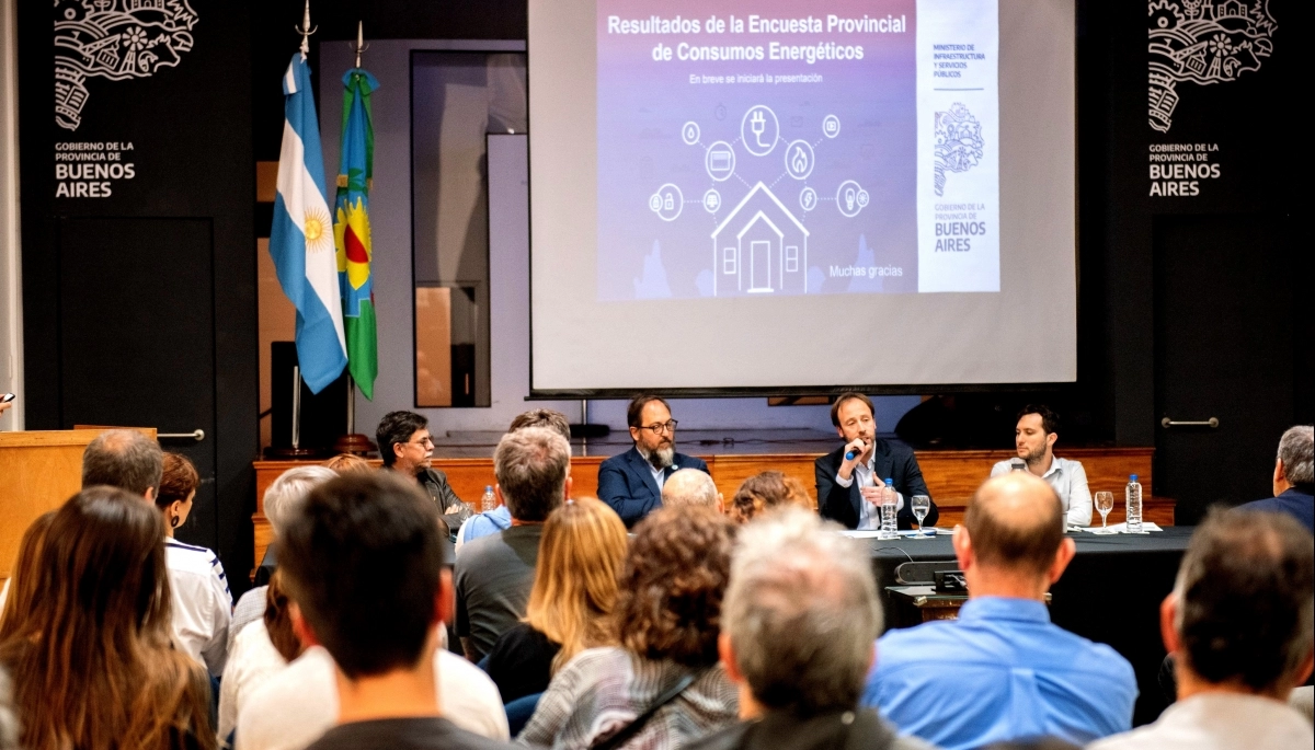 De cara al verano, el Gobierno bonaerense evalúa cambios en su política de subsidios a la luz y al gas