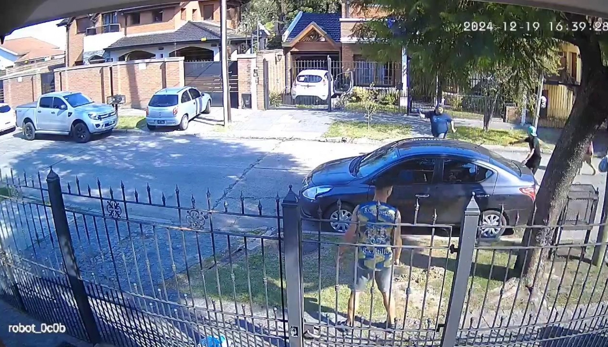 "¡Pará que está mi hija!", gritó el hombre cuando le dispararon y le robaron el auto en Quilmes