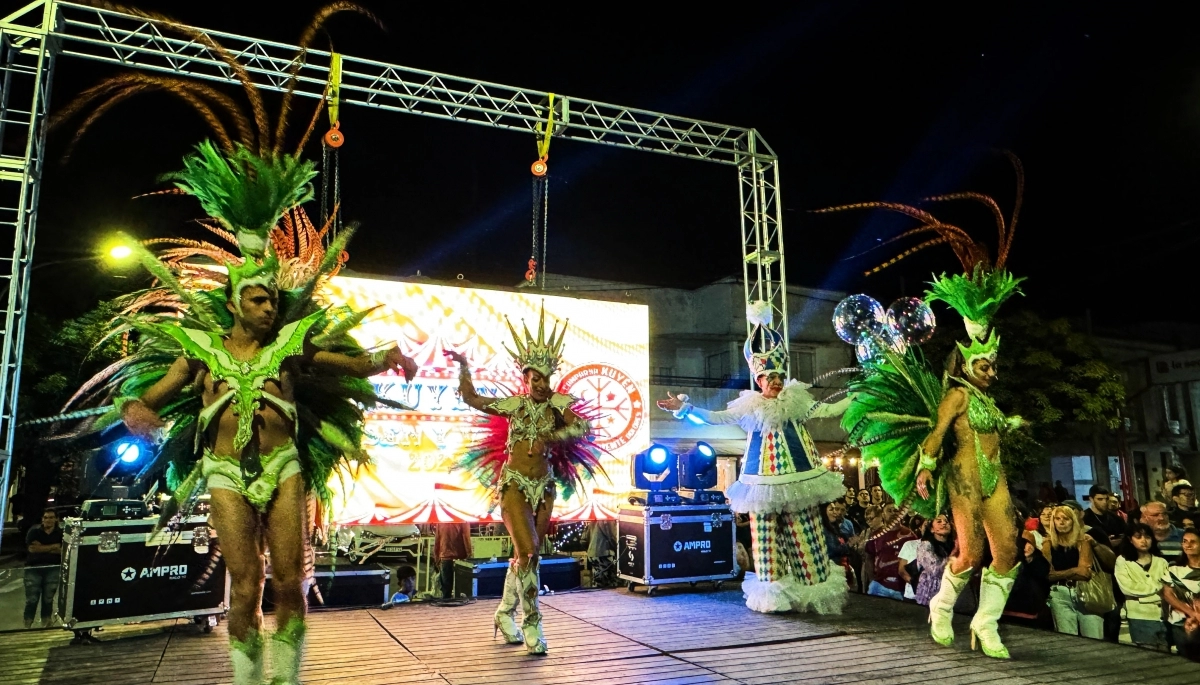 Cargado de espectáculos, comparsas, cultura e identidad, se viene el Carnaval del Sol en Dolores