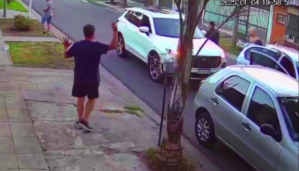 Match Point: regresaba de jugar al paddle y una banda de "pirañas" le robó la camioneta en Ituzaingó