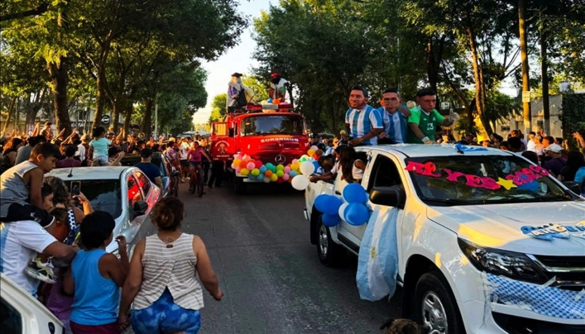 Con una masiva convocatoria, San Vicente celebró la tarde de Reyes Magos a lo grande