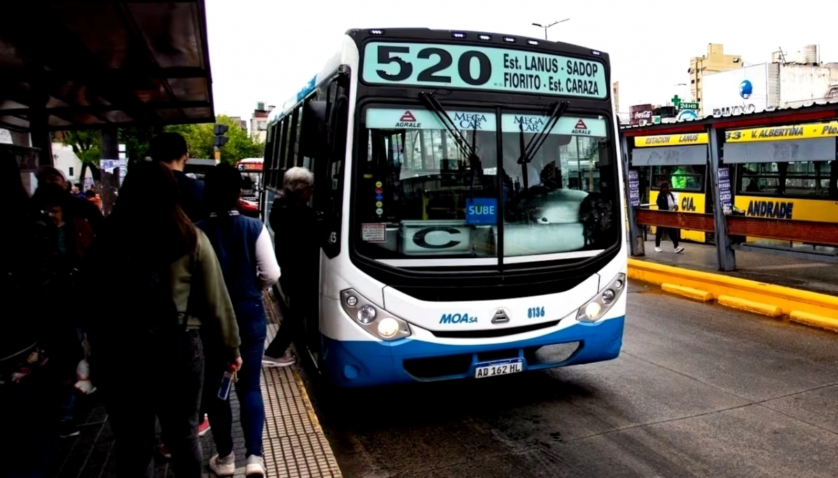 El Gobierno bonaerense resolvió el conflicto y desactivó el paro de colectivos