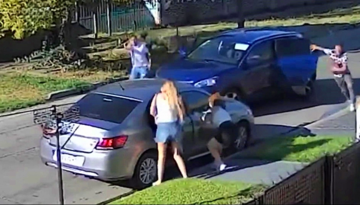 Dos mujeres fueron víctimas de un violento asalto y una fue arrollada por un Uber