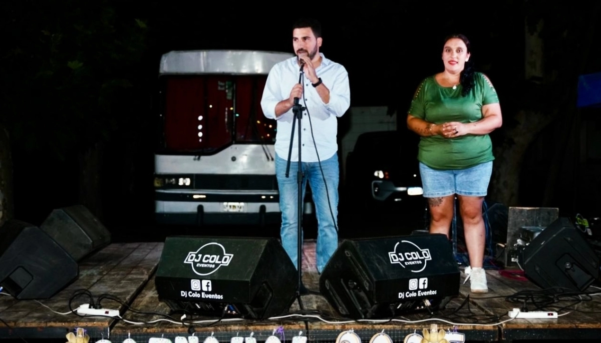 Fiesta y comparsa en 25 de Mayo: Egüen estuvo presente en los carnavales de Ernestina