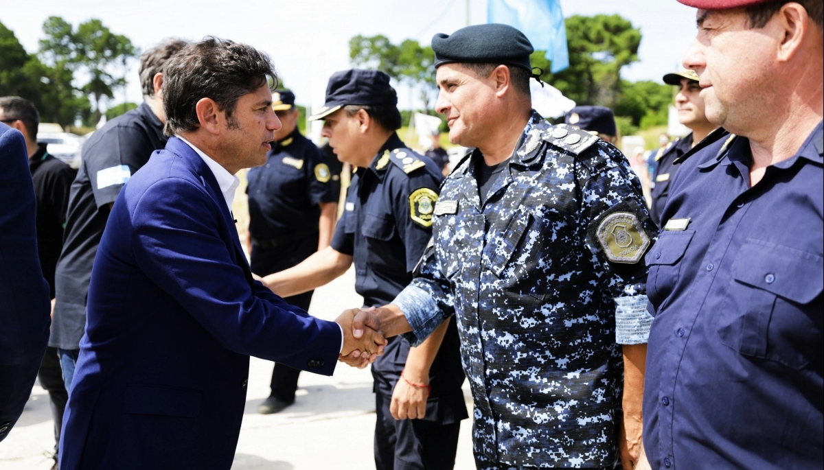 Kicillof visitó Pinamar: se mostró con intendente del PRO para inaugurar un Polo de Seguridad