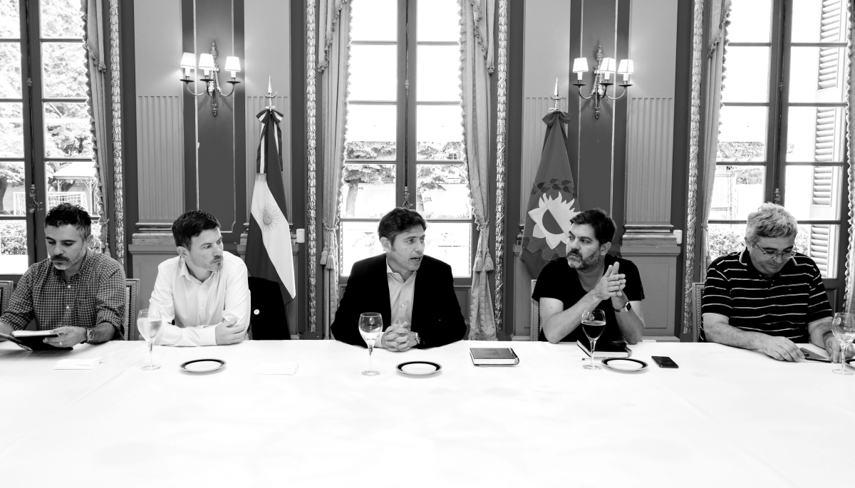 Kicillof encabezó su primera reunión de gabinete del 2025: plan para el enfrentamiento con Milei