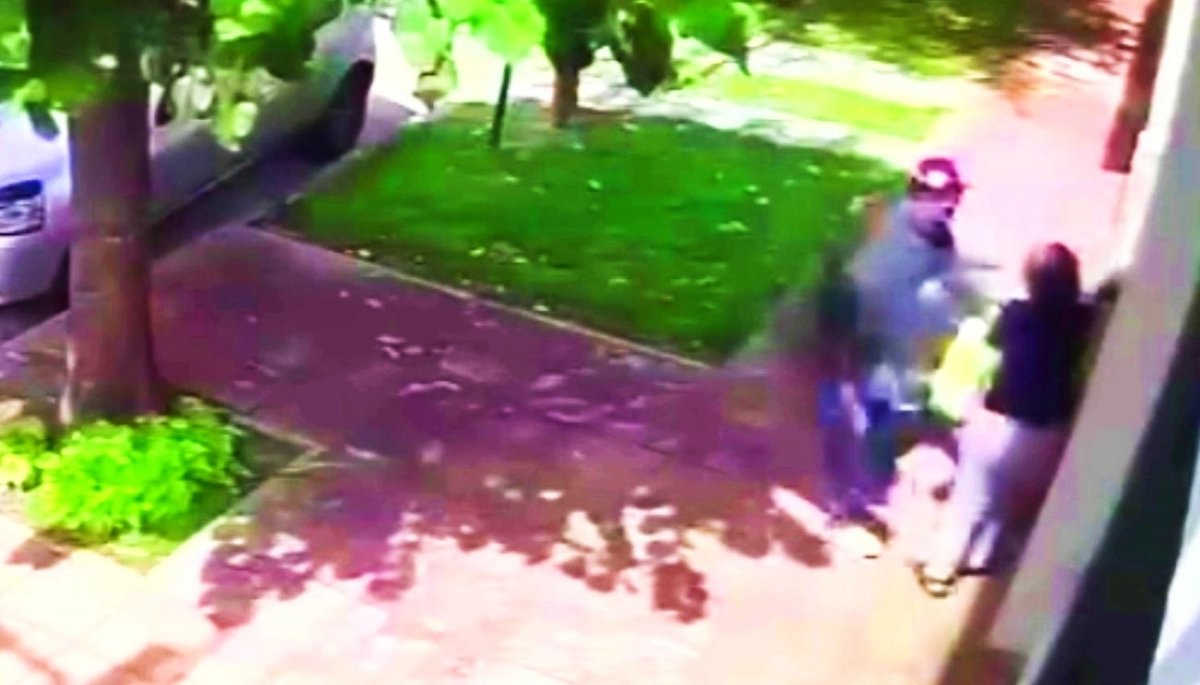 Más inseguridad en Quilmes: jubilada fue golpeada y arrojada al piso durante un asalto callejero