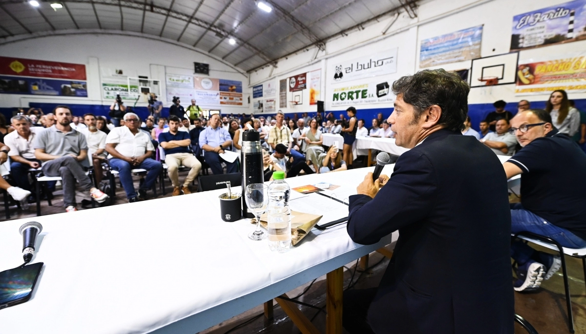 Kicillof visitó al sector productivo en Tres Arroyos y apuntó contra Milei por “la destrucción de la industria”