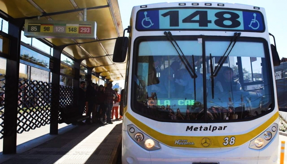 Provincia acordó con las empresas de transporte y se levantó el paro de colectivos