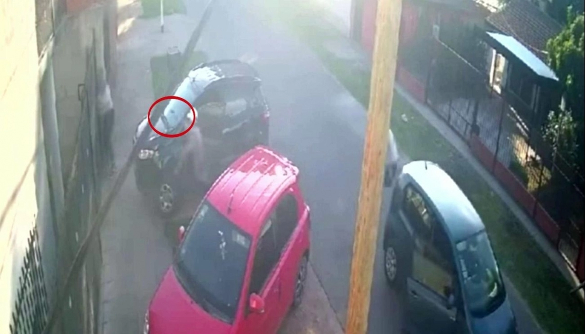 Una mujer fue interceptada en el momento crítico y varios sujetos le robaron la camioneta en José C. Paz