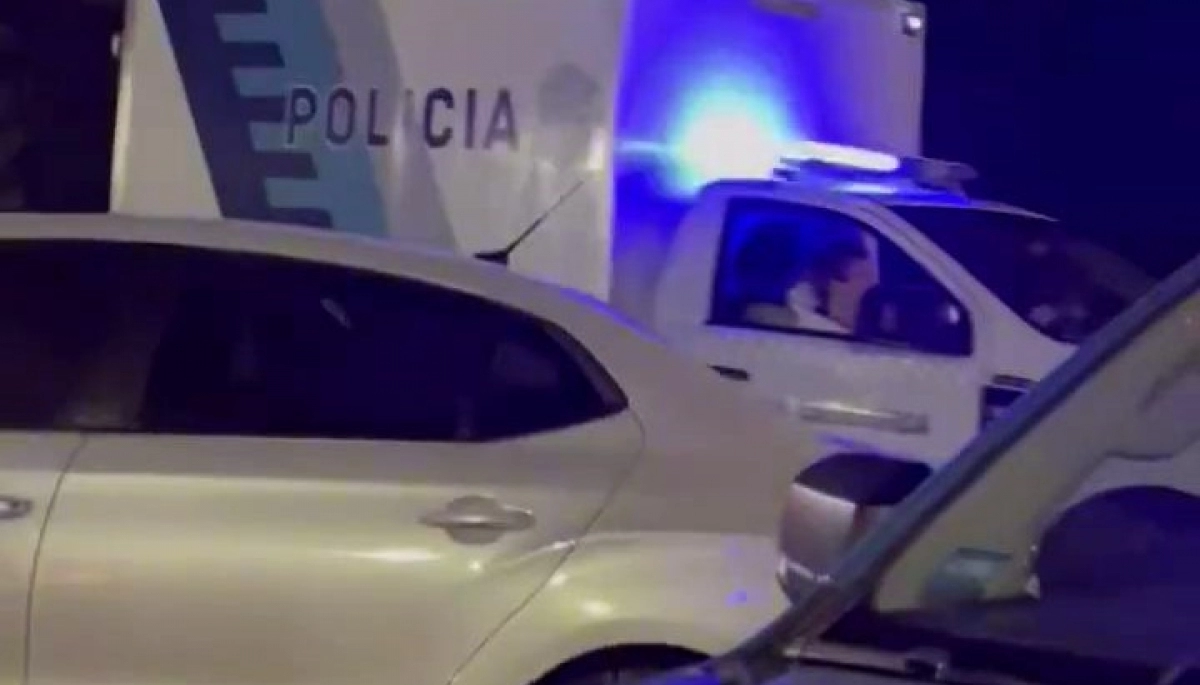 Inseguridad descontrolada: en La Plata robaron un auto en un semáforo y durante la fuga asesinaron a una nena de 7 años