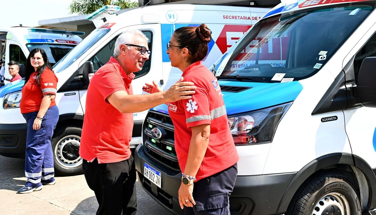 Zamora visitó un hospital de Tigre con un palito a Nación y a Provincia: “En algún tienen que tomar nota”