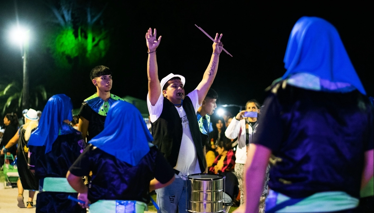 Noche increíble: Vieytes cerró la temporada de Carnaval en Magdalena a puro color y ritmo