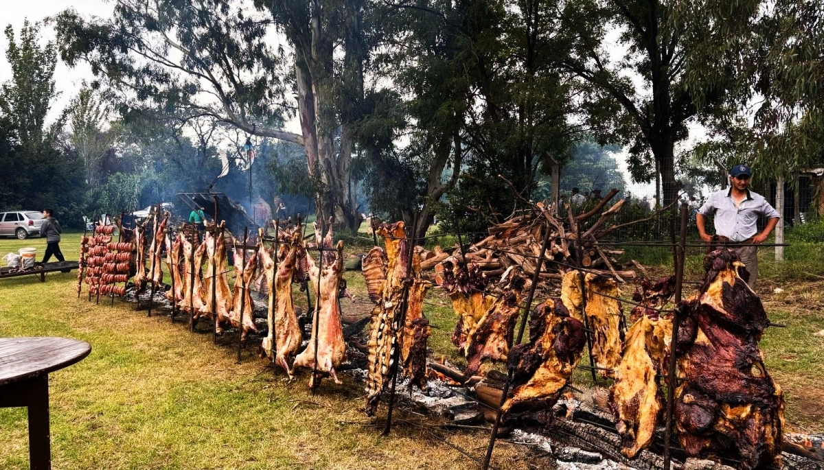 Adolfo Gonzales Chaves celebró el éxito de la 15ª Fiesta Provincial del Asado Pampeano