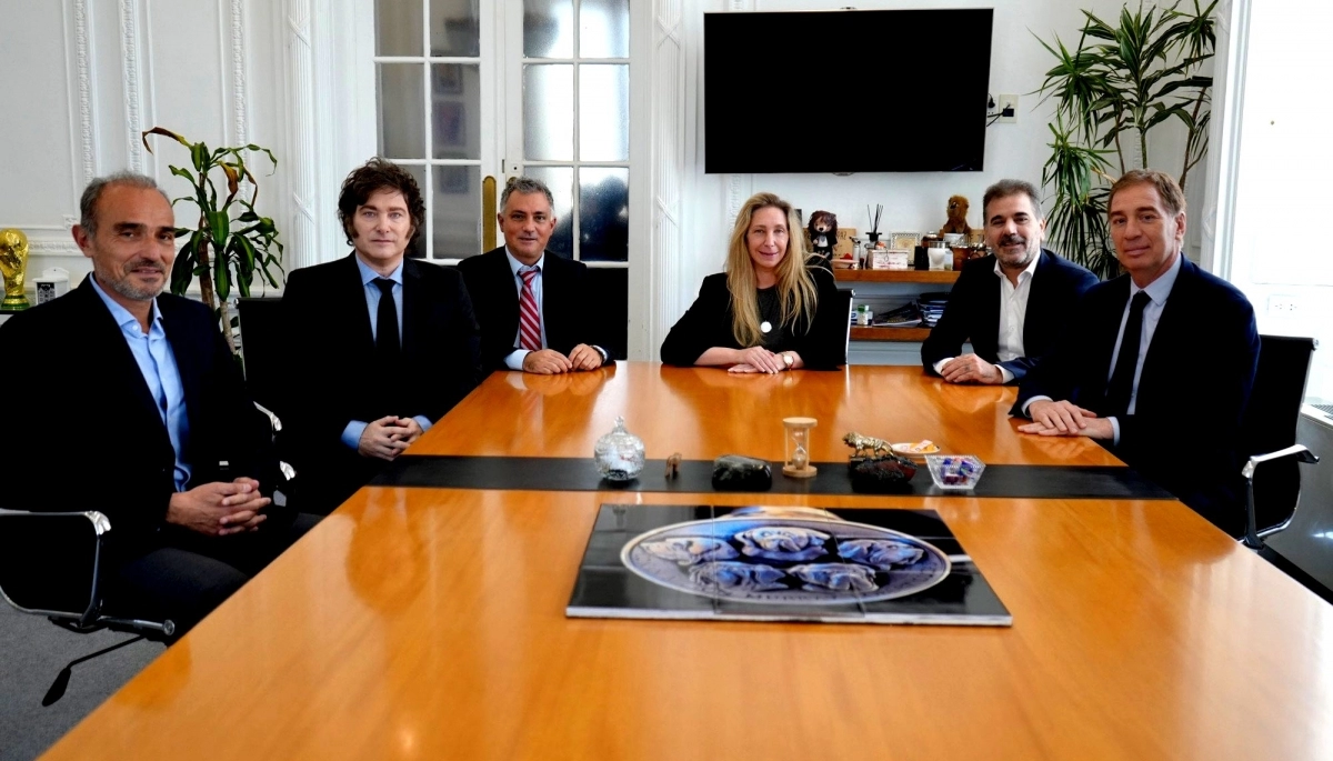 Milei recibió a Santilli y Ritondo para tejer un acuerdo en Provincia: ¿nuevas fugas del PRO?
