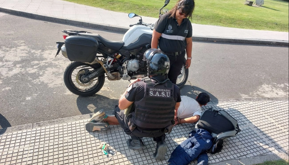 La Plata: intentó robar una moto, lo persiguieron y lo atraparon frente a la Plaza Moreno