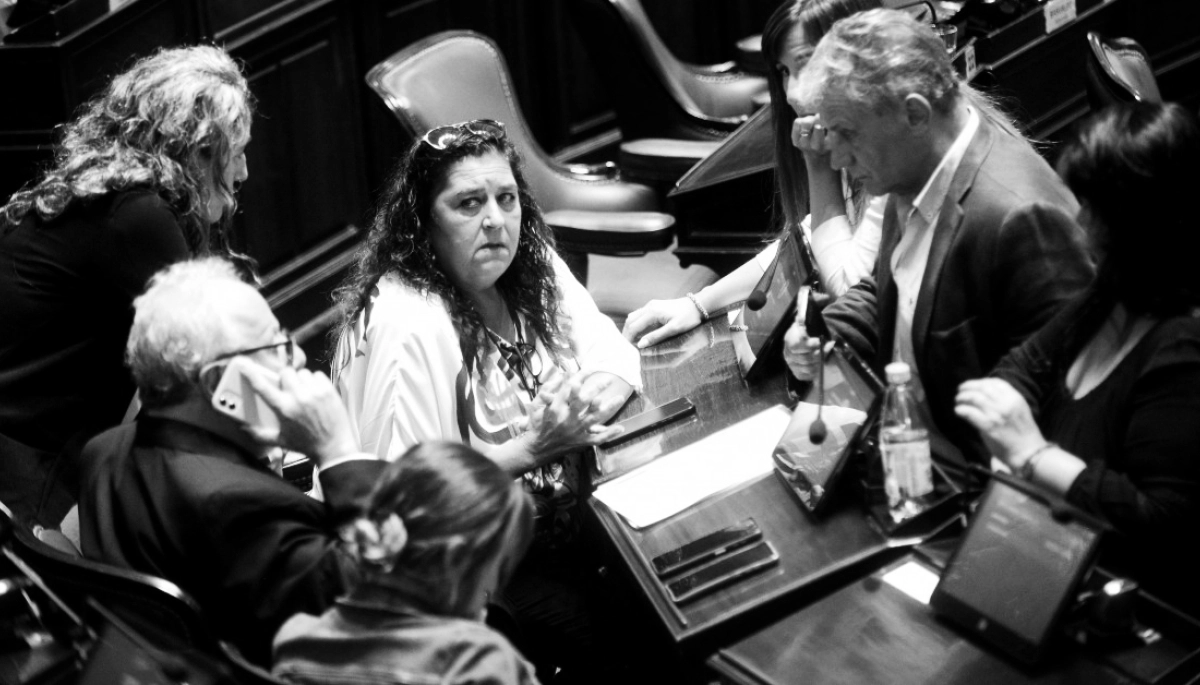 “Me voy a una reunión de mi bloque”: diputada kicillofista y una chicana que alertó sobre la ruptura del peronismo en la Legislatura