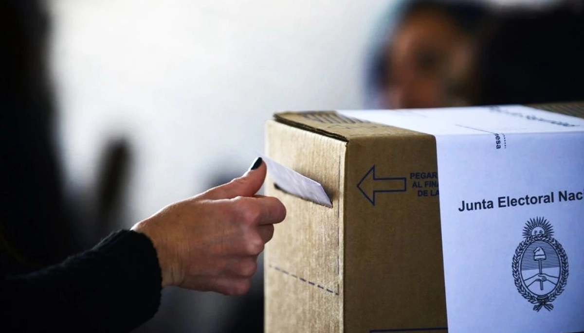 Un proyecto de ley propone balotaje en las elecciones para intendentes bonaerenses
